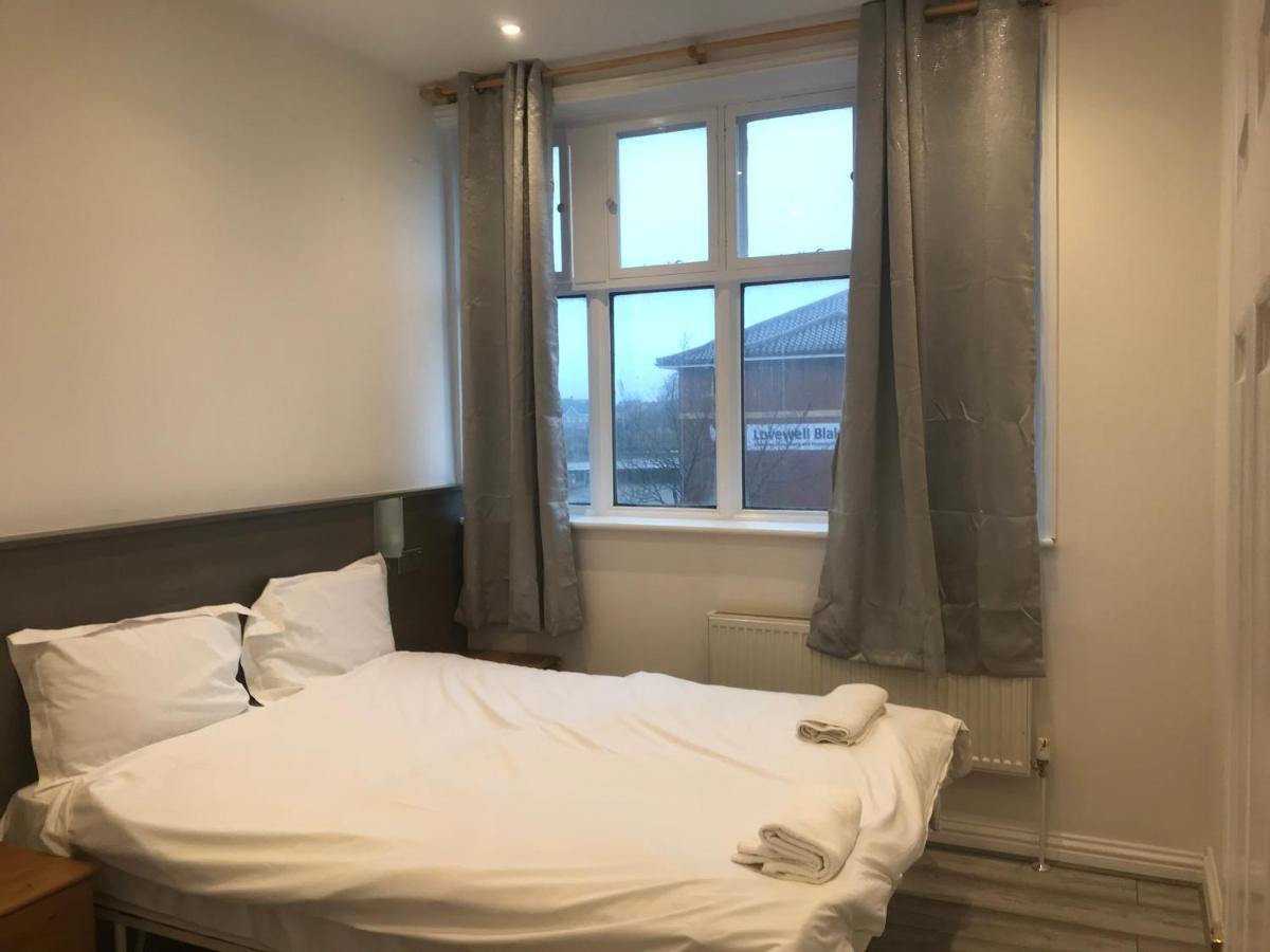 Spacious Entire Two Double Bedrooms Flat, N 3